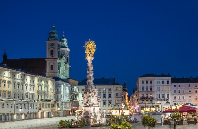Linz - Hauptplatz bei Nacht
