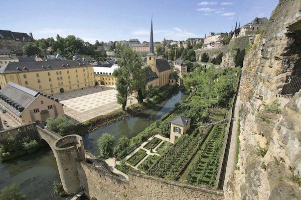 Trier - Luxembourg - Schloss